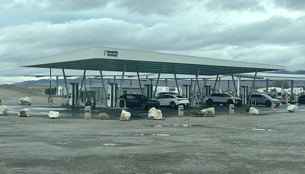 California opens at least $28M in fast-charger incentives, up to $100,000 per port through Jan. 14